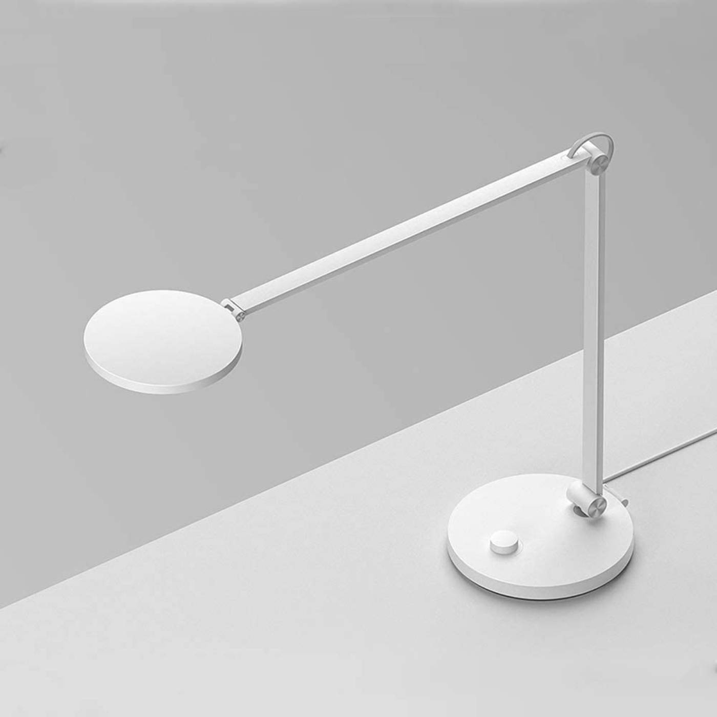 Xiaomi-MI-Smart-LED-Desk-Lamp-Pro-white-5.jpg